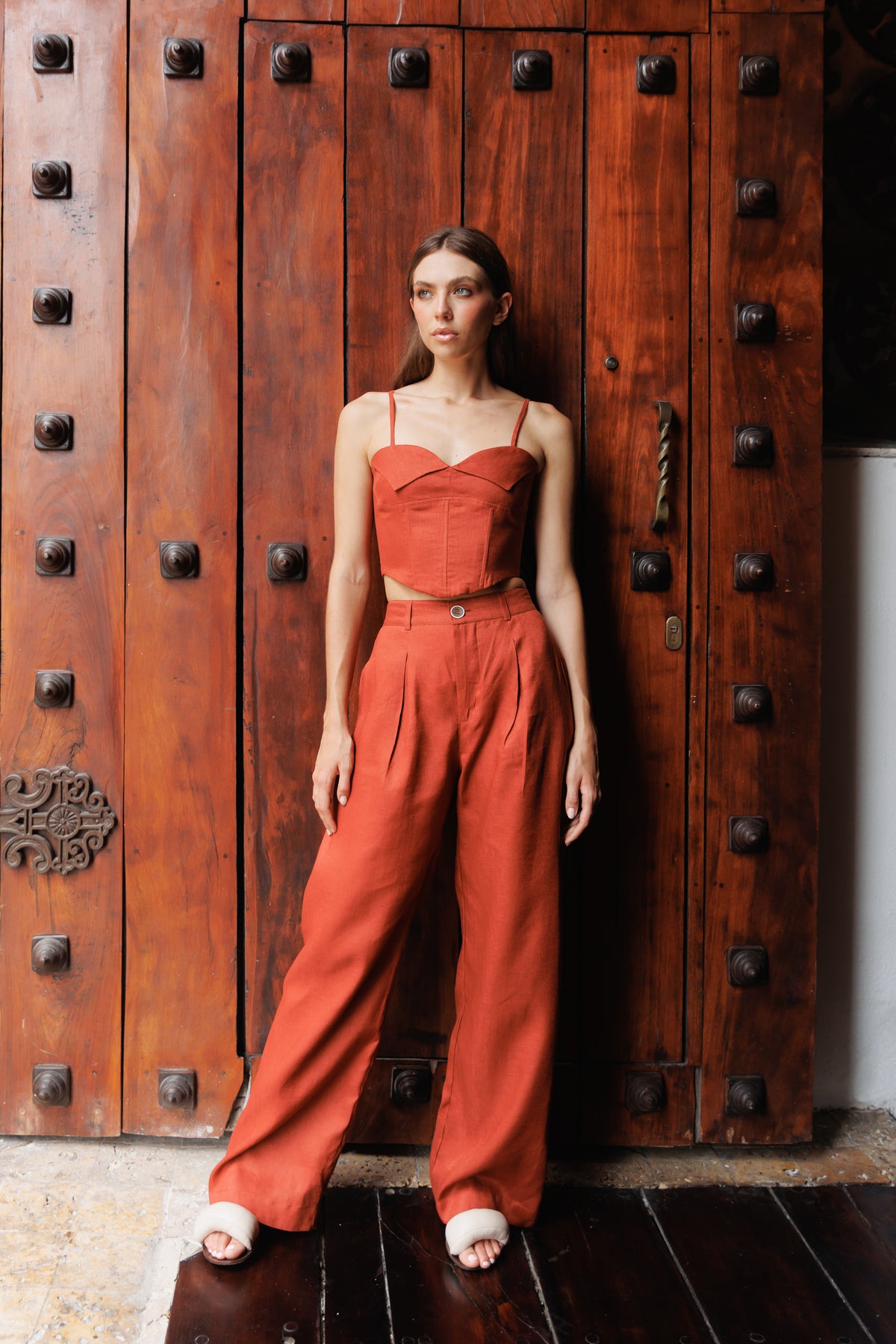 CLASSIC HIGH RISE PANTS